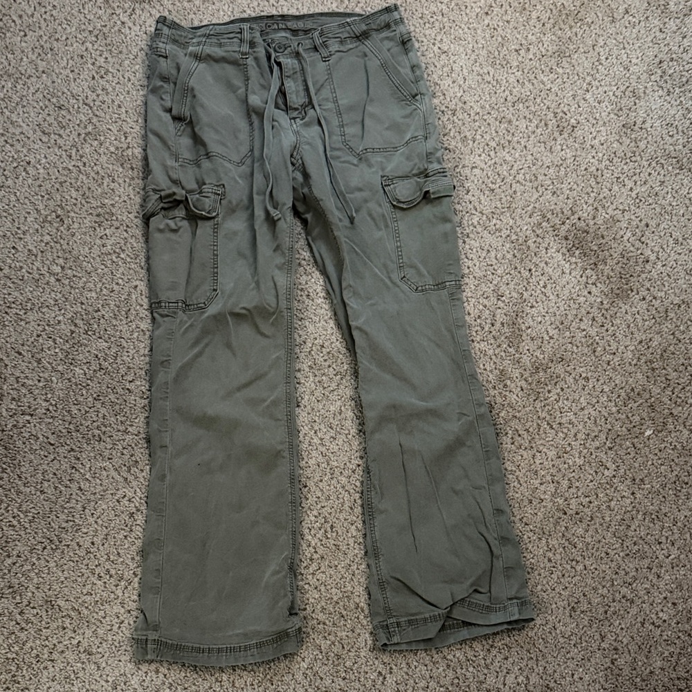 American Eagle Outfitters Green Cargo Pants